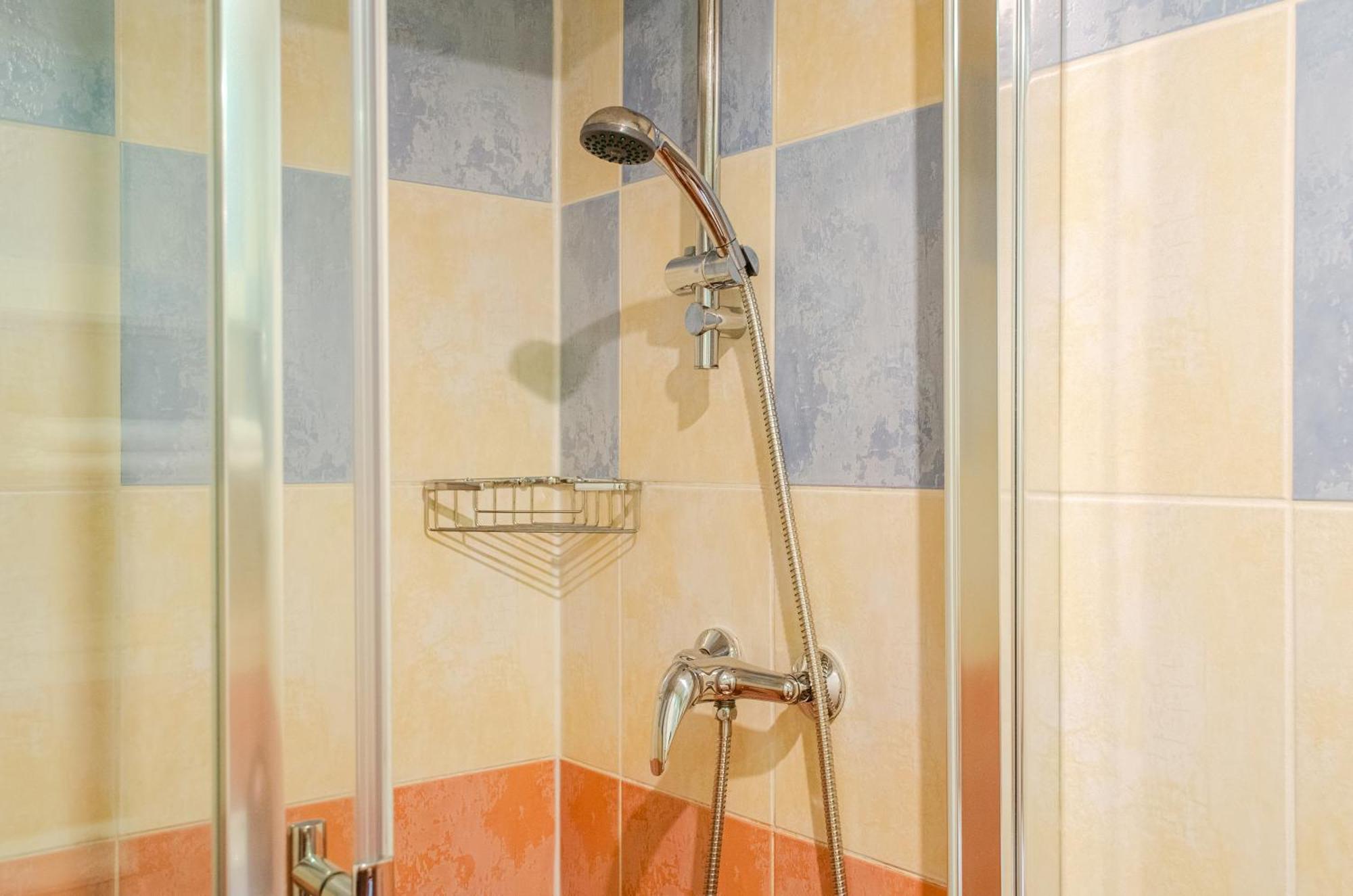 Apartmany Pavilon D - Budget, Classic, Family - Novy Smokovec - High Tatras Vysoke Tatry Ngoại thất bức ảnh